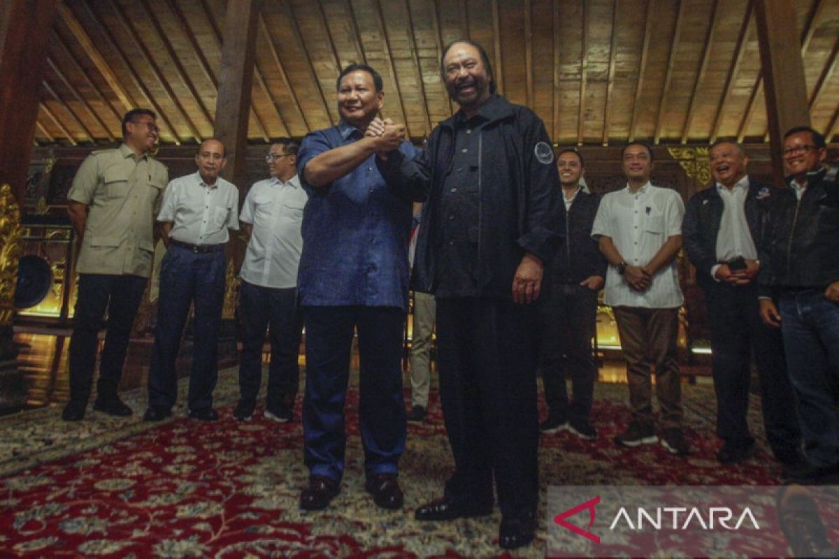Prabowo-Surya Paloh sepakat saling hormati arah politik masing-masing