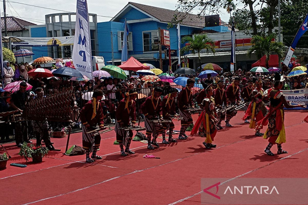 UMP bersama Bank Jateng Syariah gelar festival kentongan