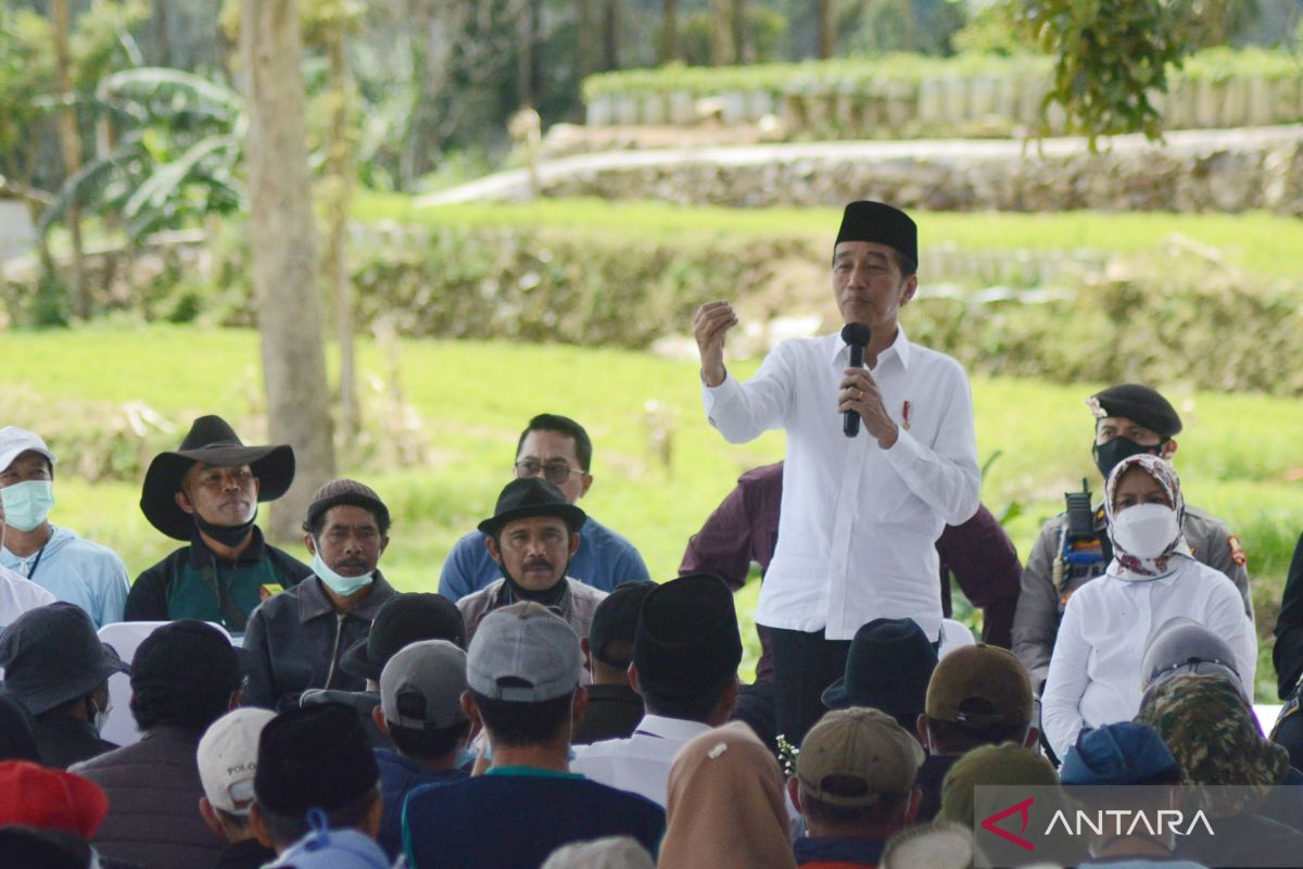 Jokowi: Manajemen Kopontren Al-Ittifaq bisa ditiru ponpes lain