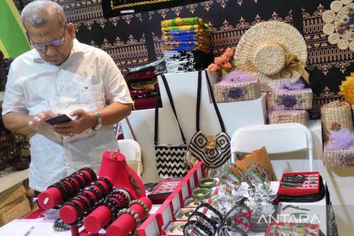 Produk giok Aceh dan kerajinan batok kelapa diminati di ajang Inacraft 2023