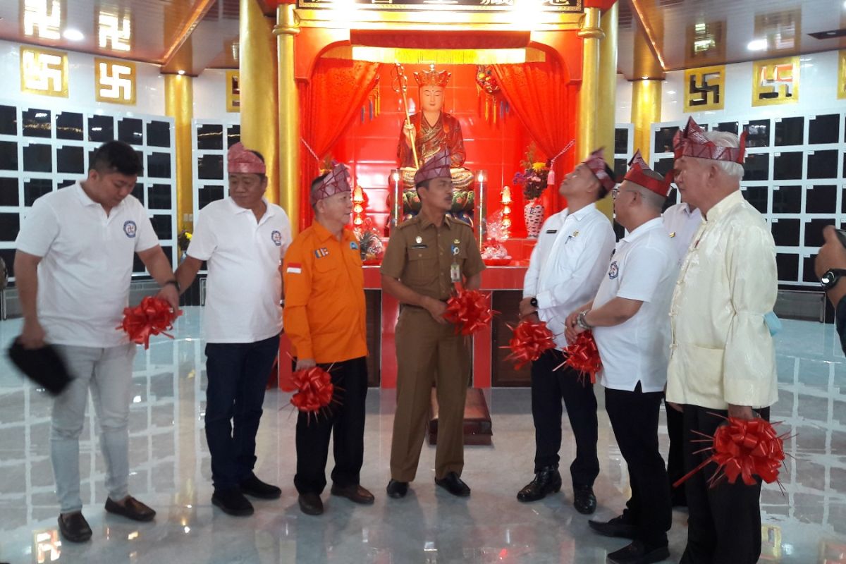 Kolombarium di Vihara Avalokitatesvara Stabat tempat menyimpan abu jenazah