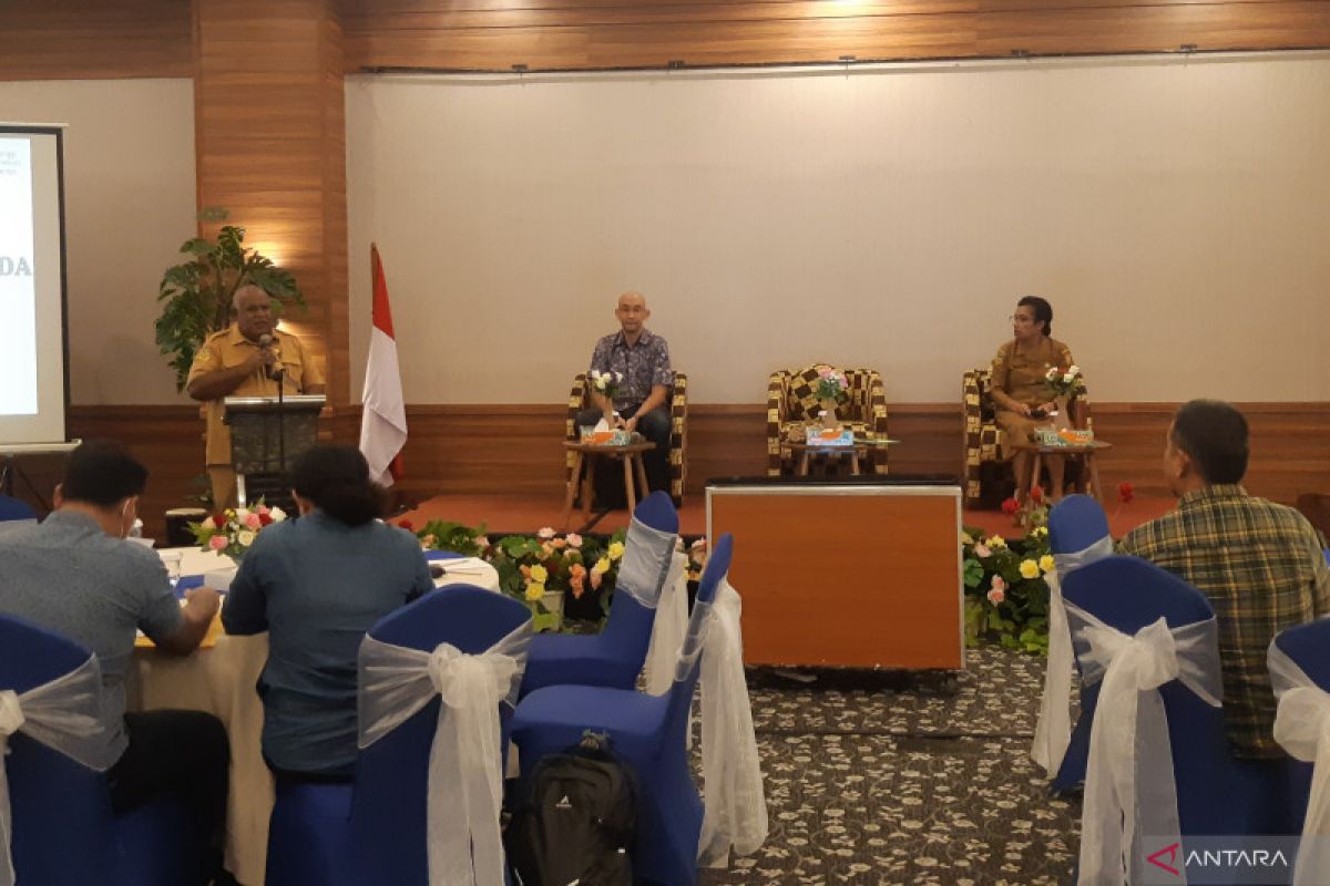 WRI Indonesia tingkatkan kapasitas pemuda Papua menjaga hutan