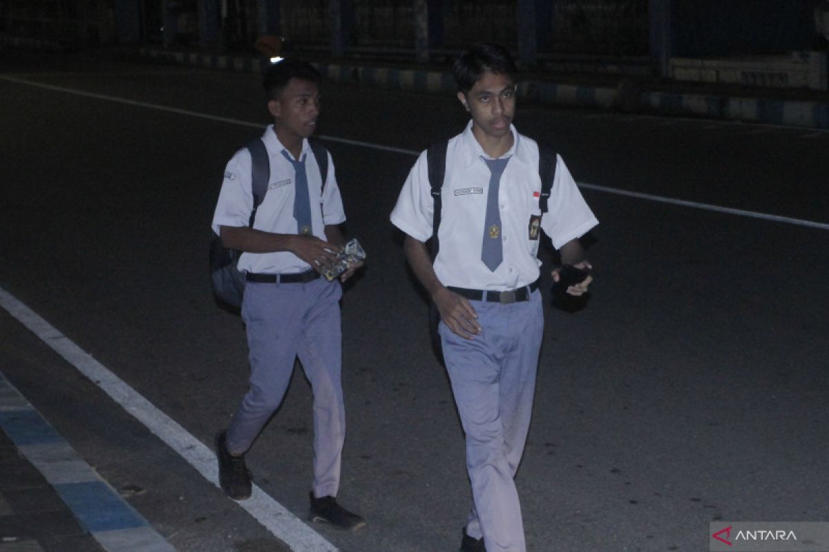 Pelajar SMA di Kupang masih kesulitan sesuaikan waktu belajar dan tidur