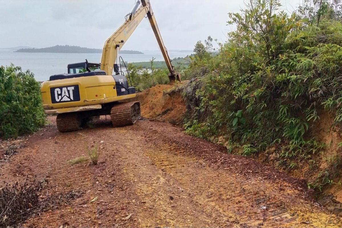 Pemkot Batam sediakan jalan alternatif untuk jalan tergerus longsor