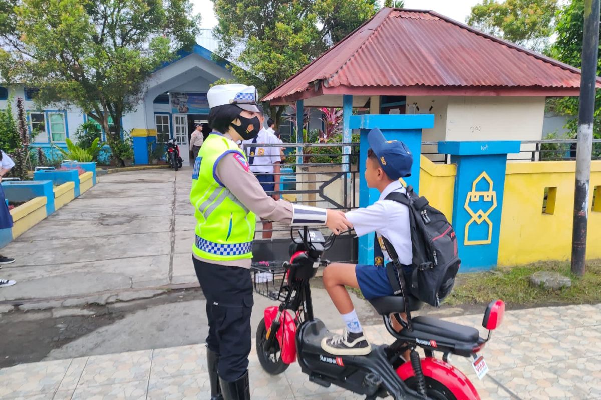 Polres Halut sosialisasikan larangan sepeda listrik di jalan raya