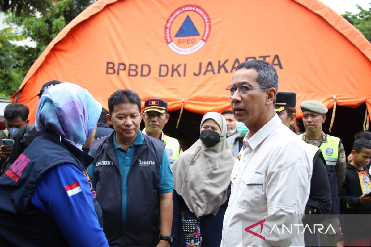 Jakarta kemarin, bantuan pengungsi hingga evaluasi kawasan Plumpang