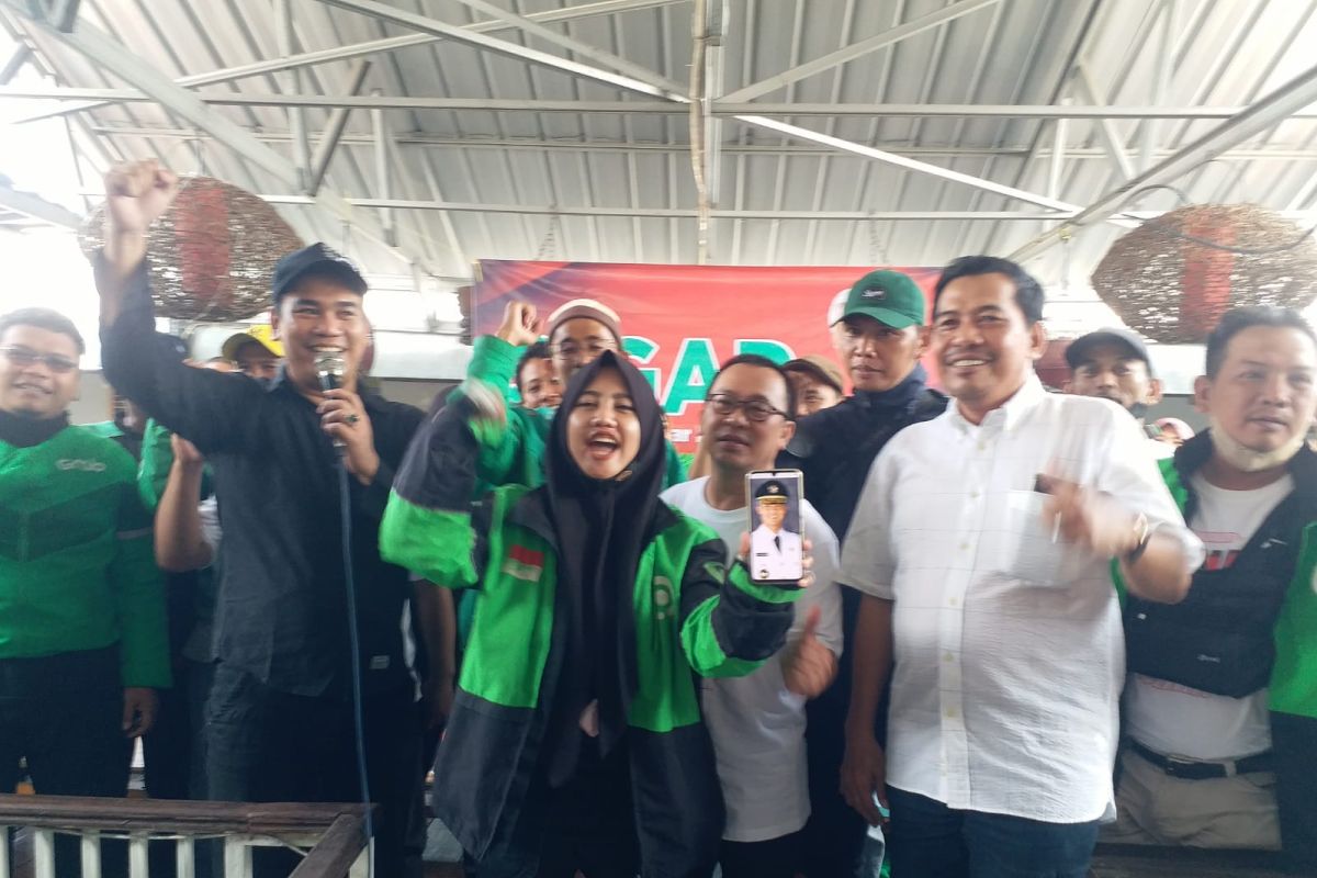 Pengemudi daring Surabaya-Sidoarjo deklarasikan dukung Ganjar Pranowo