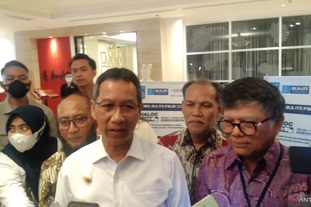 Heru kaji usulan korban kebakaran Plumpang direlokasi ke Wisma Atlet