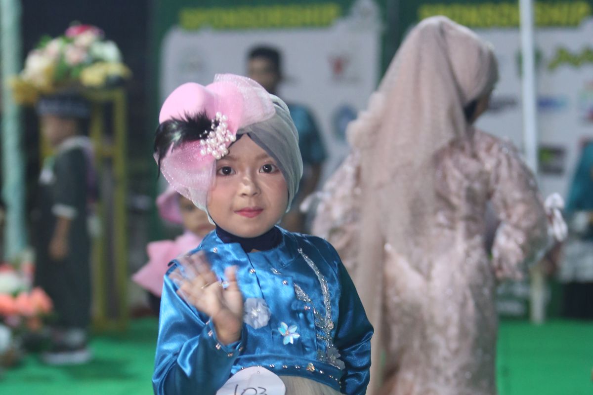 Ramadhan, kiat tampil kompak dengan anak