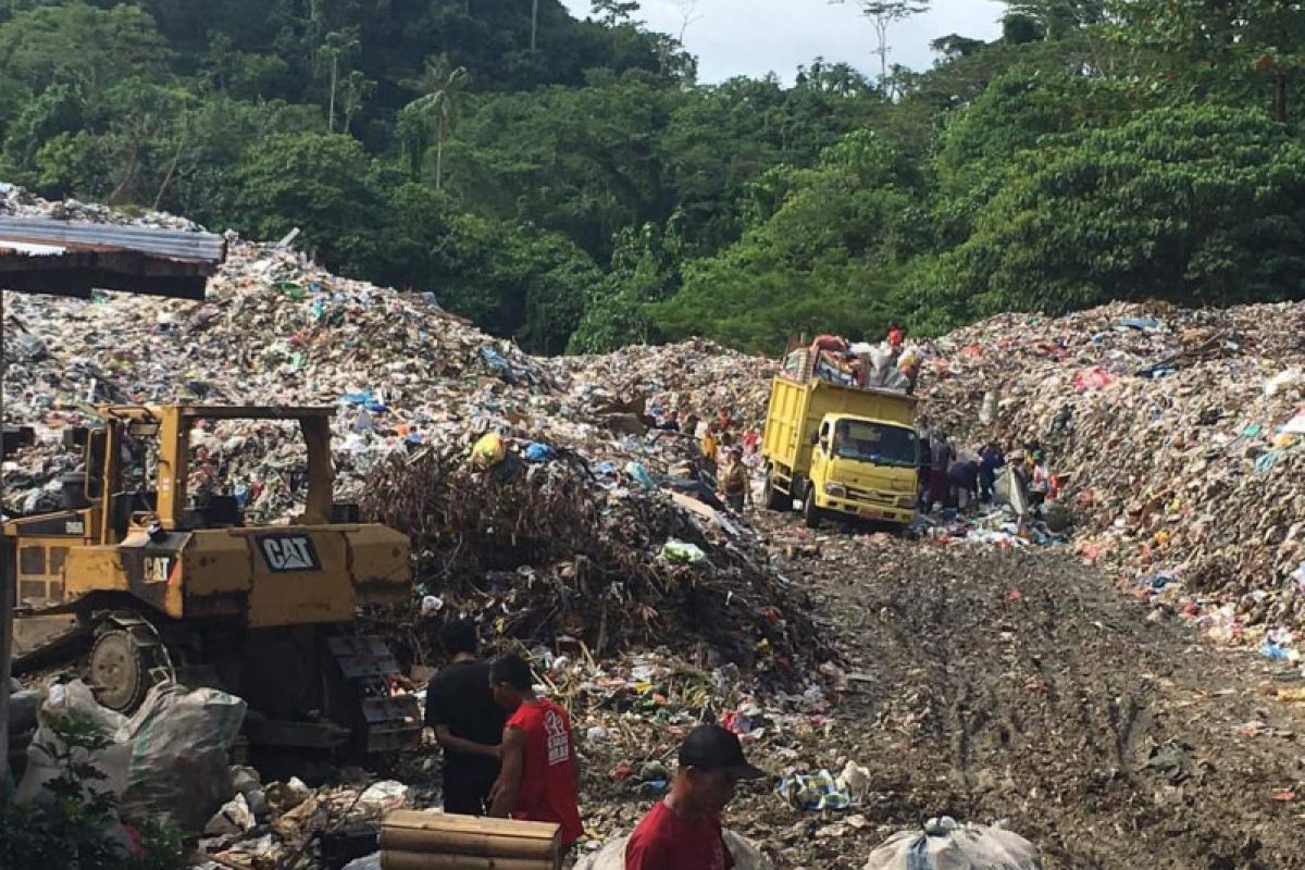 Pemkot Ambon usulkan kenaikan tarif retribusi sampah rumah tangga