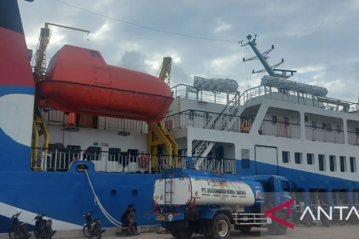 Kapal BN 01 angkut 3 ton sembako dan petugas ke Serasan Natuna