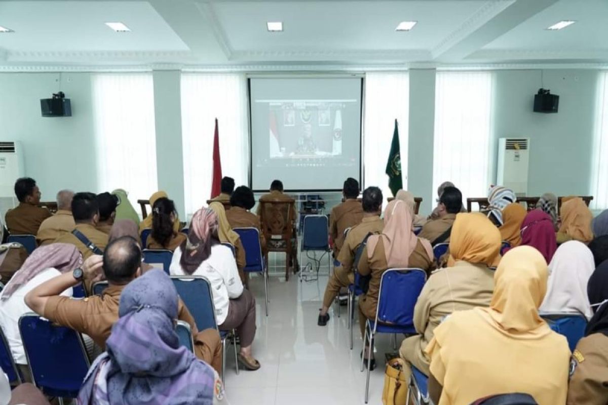 Pj. wali kota ikuti zoom meeting road show percepatan penurunan stunting