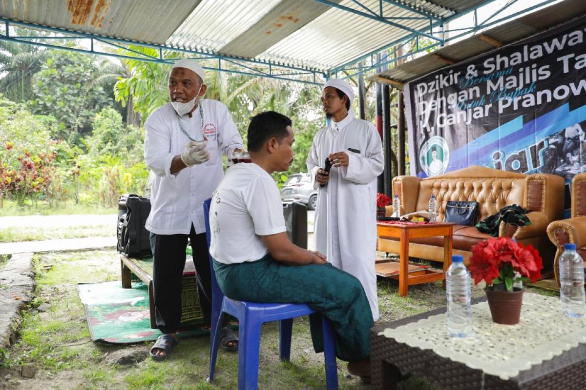 Jaga kesehatan, TGS Ganjar kenalkan Thibbun Nabawi kepada warga Simalungun
