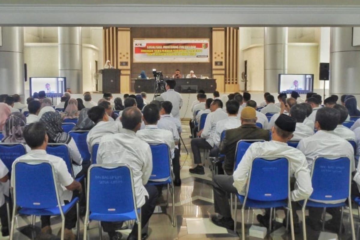 KPK menggelar sosialisasi program pengendalian gratifikasi di Lombok Timur