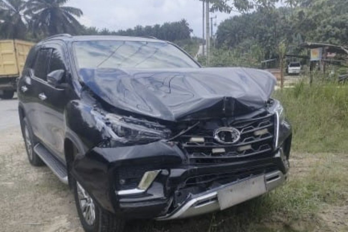 Mobil dinas Wakil Bupati Siak alami kecelakaan
