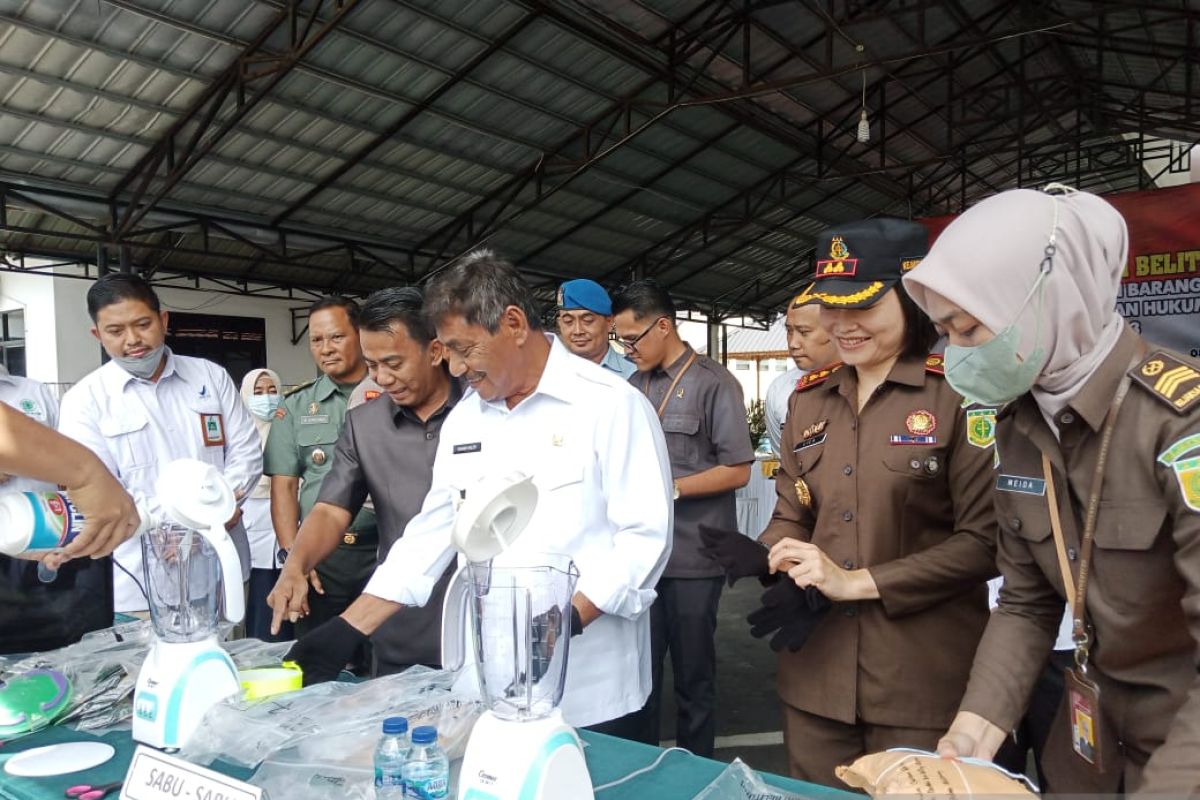 Kejari Belitung musnahkan barang bukti 614,93 gram sabu