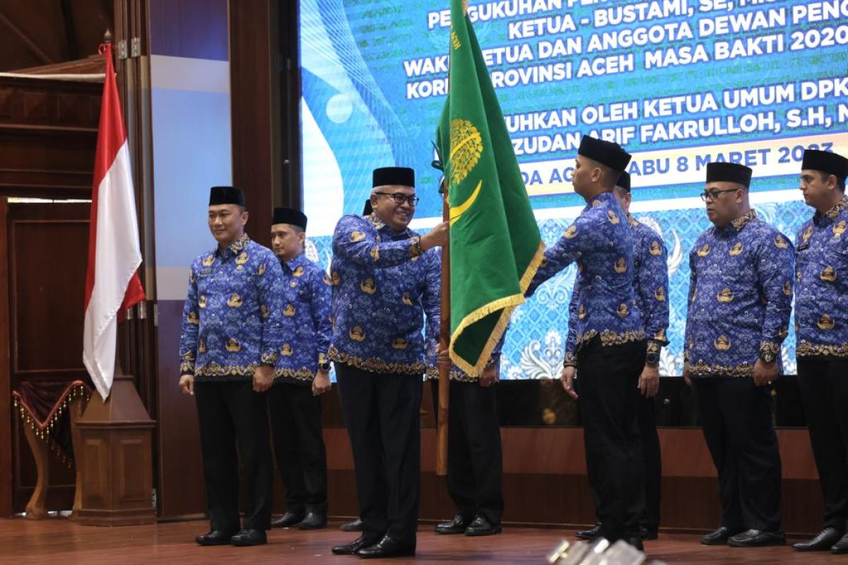 Kukuhkan Bustami jadi ketua, berikut ajakan Ketum Korpri untuk anggota