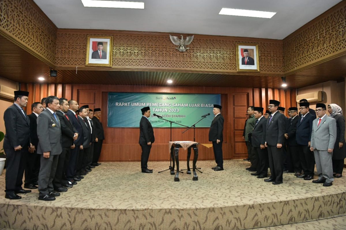 Pj Gubernur Aceh lantik Muhammad Syah sebagai Dirut Bank Aceh Syariah