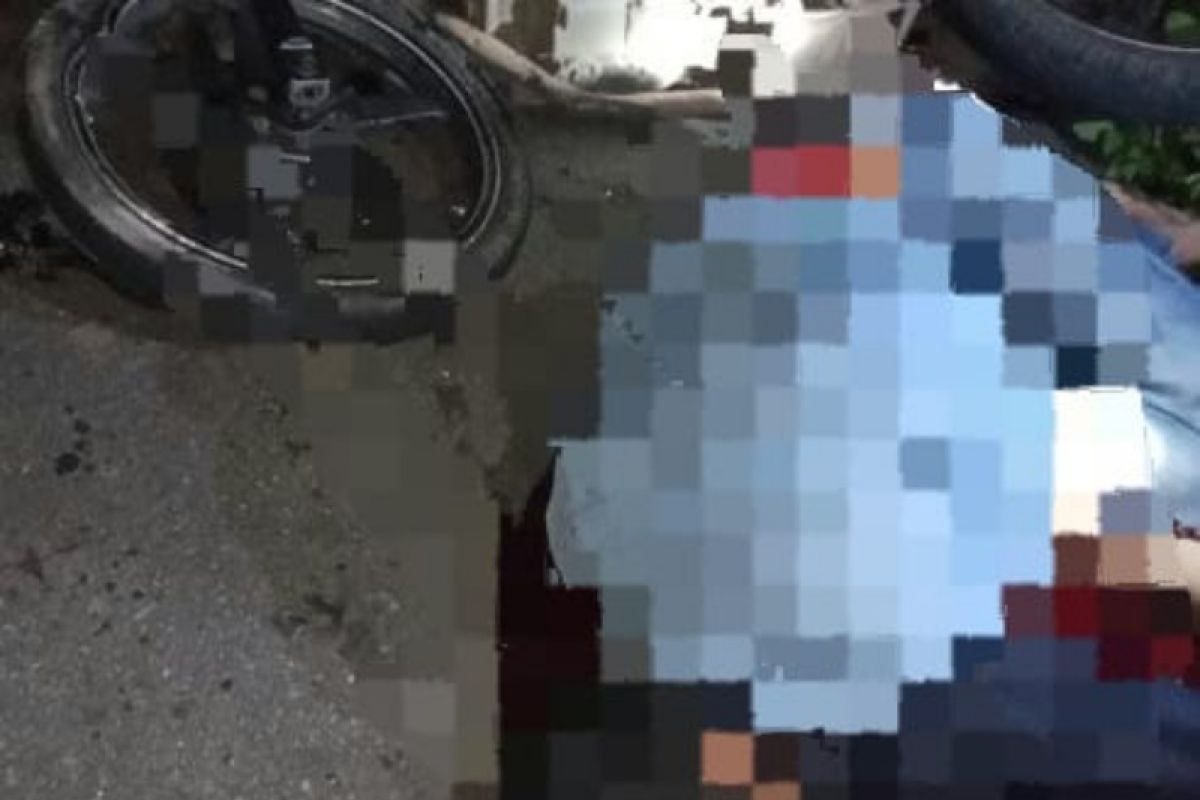 Satu tewas, sepeda motor "adu jangkrik" di Jalan Mumbu Bara Dompu