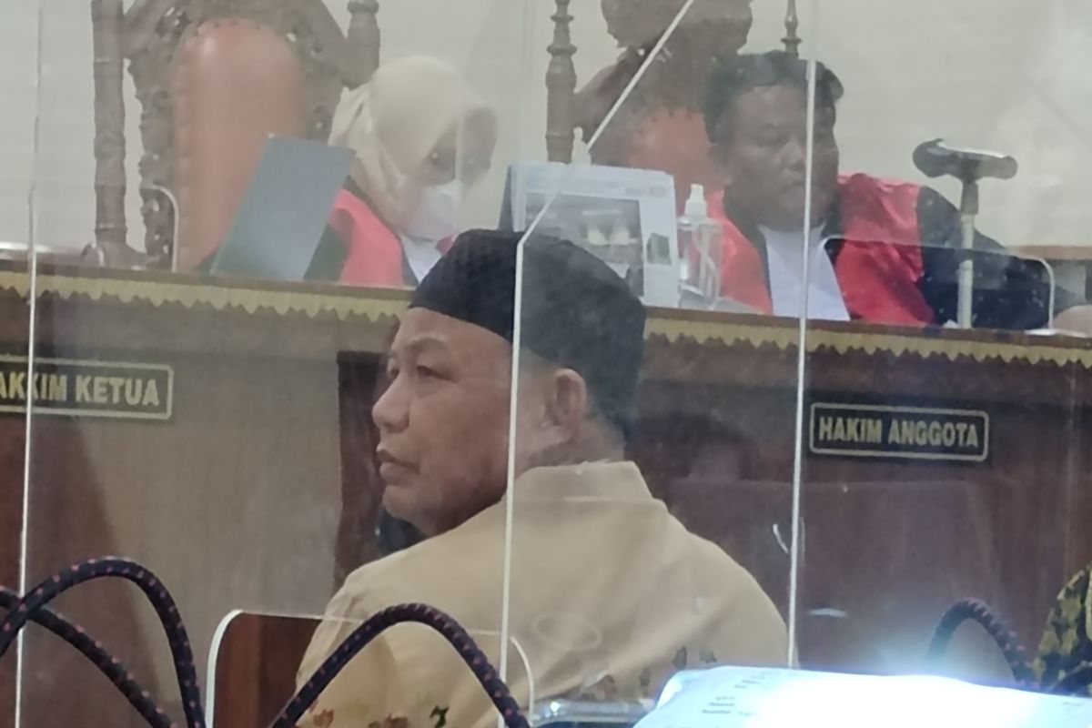 Bupati Lampung Timur akui sumbang LNC Rp100 juta