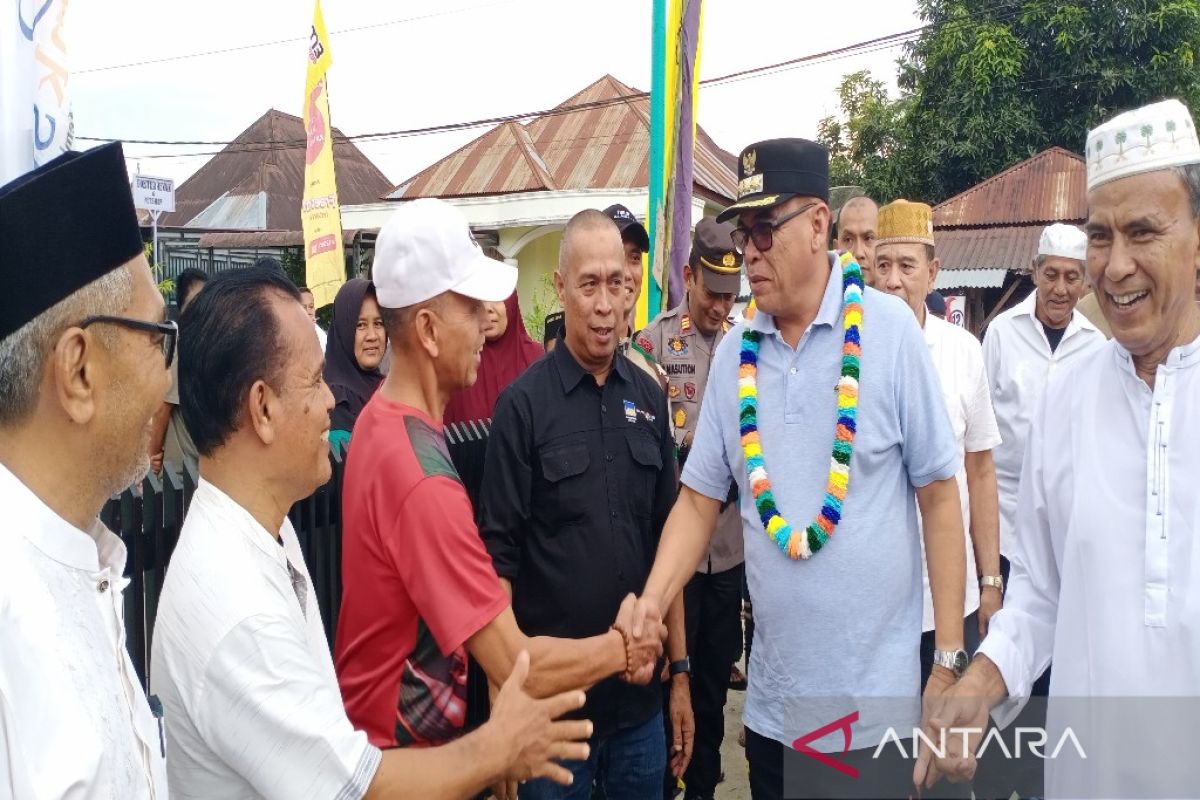 78 pasangan atlet ikuti kejuaraan bulu tangkis Bupati Madina Cup I