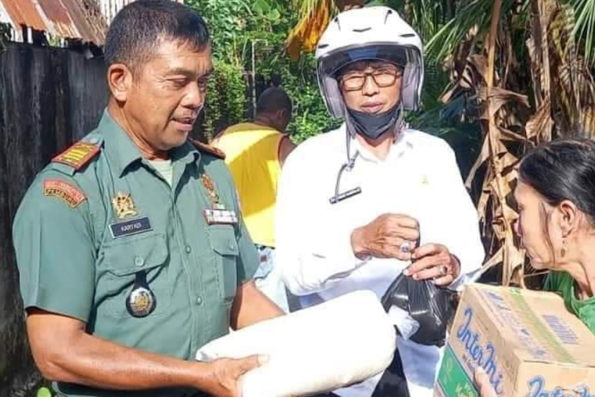 TNI salurkan bantuan bagi korban banjir di Desa Gugah Sejahtera