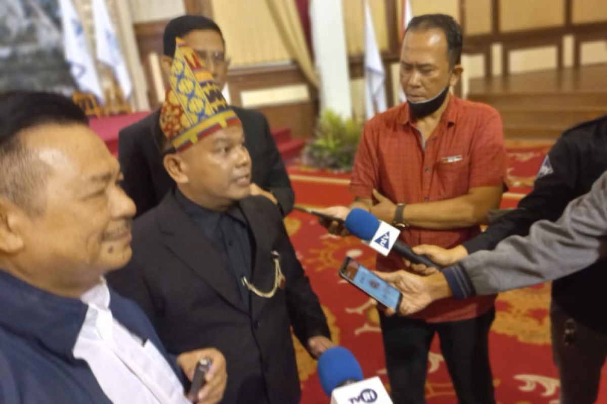 Otto Hasibuan lantik Ketua DPC dan pengurus PBH Peradi Jaktim