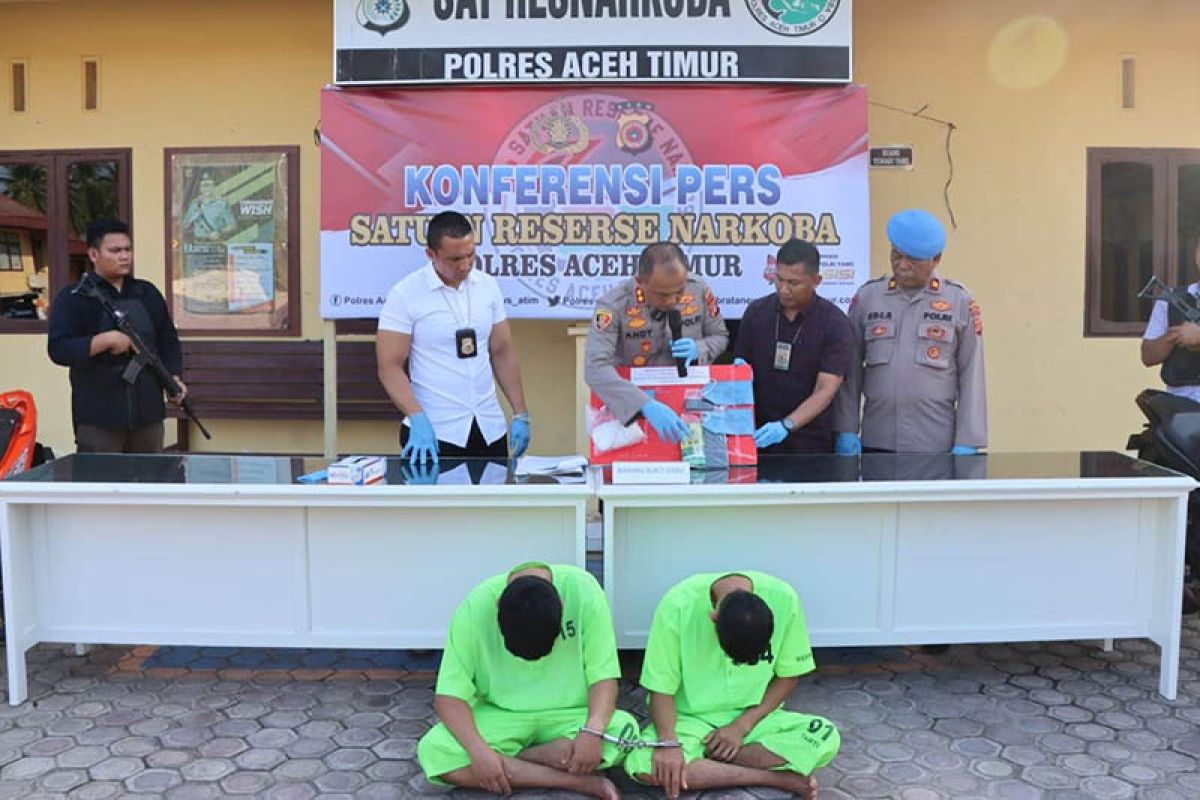 Polisi tangkap dua pengedar narkoba di halaman masjid di Aceh Timur