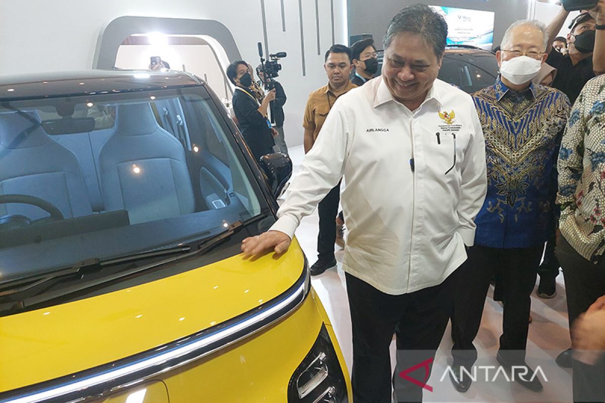 Menko Airlangga dorong GJAW 2023 tumbuhkan industri otomotif