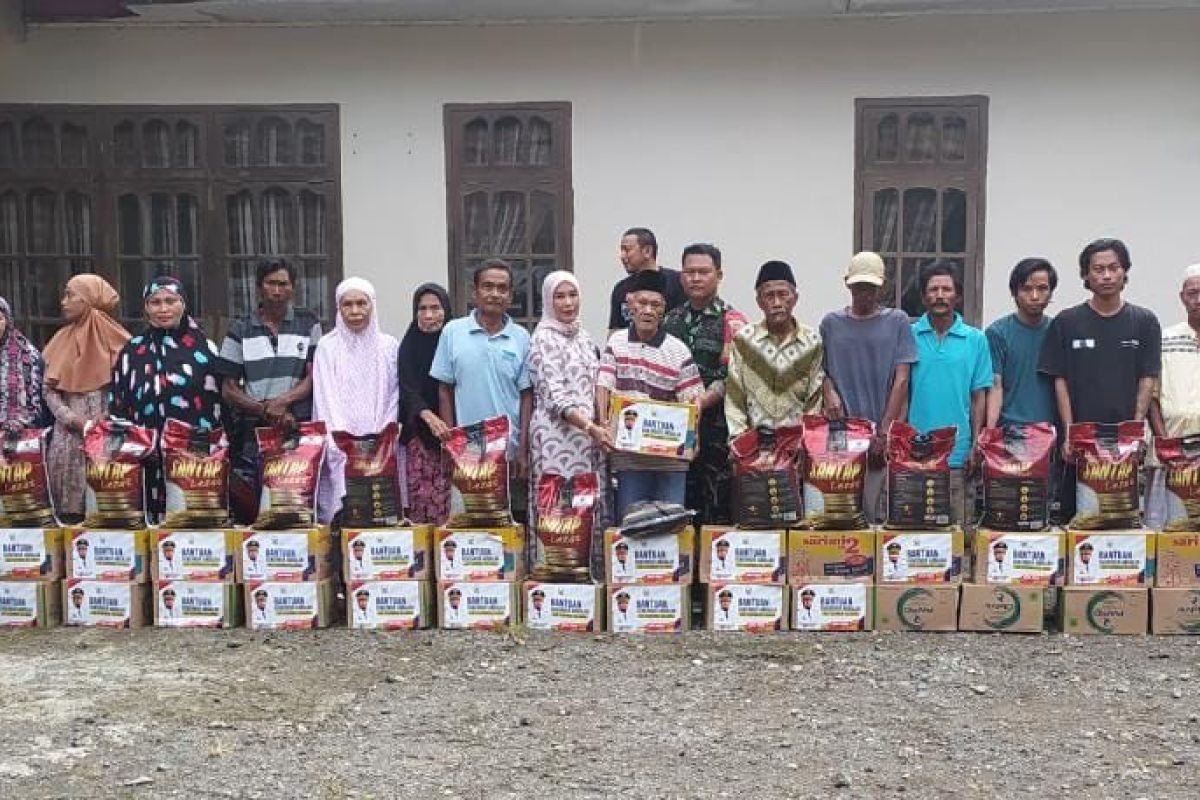 Pemprov Sulsel salurkan logistik kepada korban puting beliung di Bone