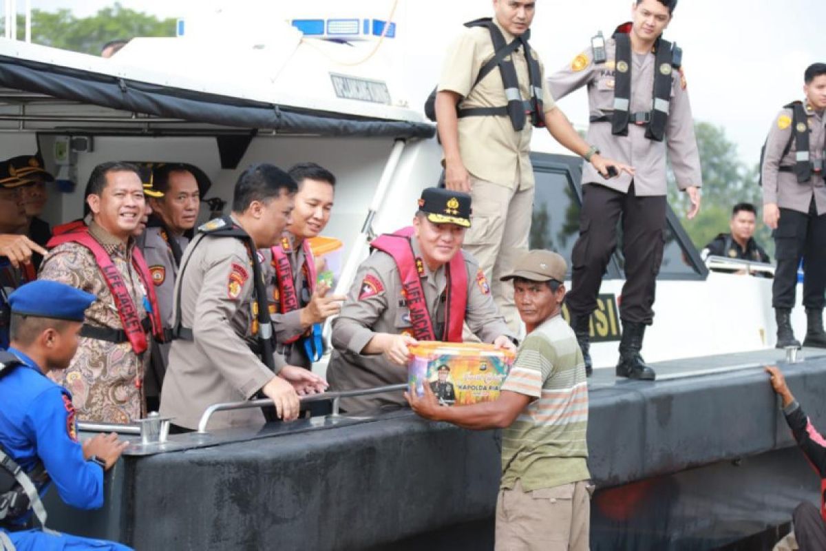 Jumat curhat, Polda Riau dengarkan keluhan masyarakat