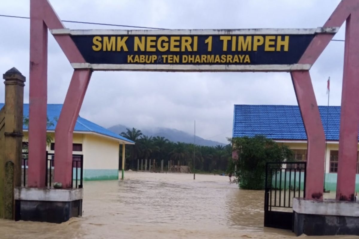 Banjir rendam empat nagari di Kabupaten Dharmasraya, aktivitas di Timpeh lumpuh