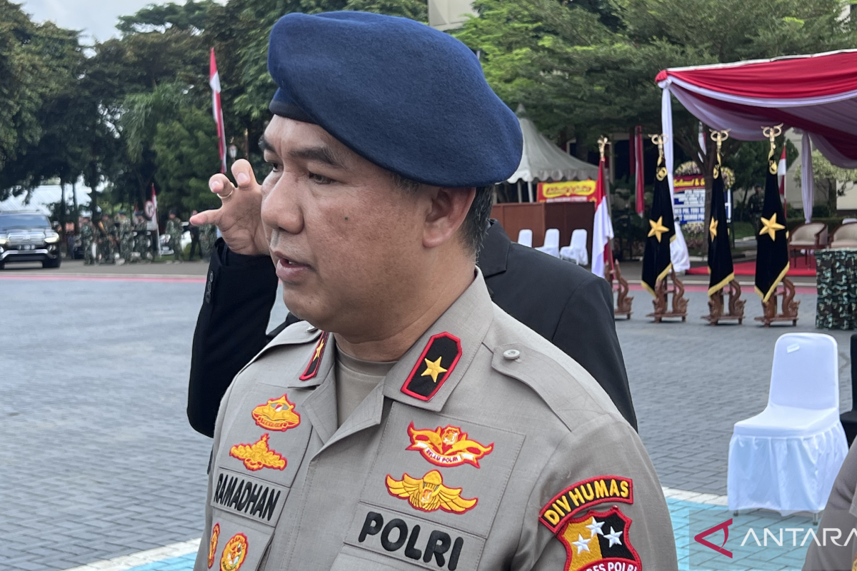 114 personel Polri teruskan pencarian korban longsor di Natuna