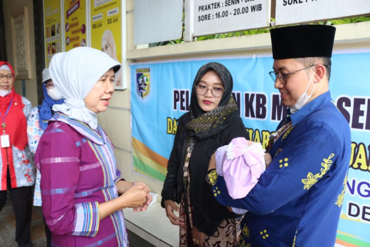 BKKBN: KB serentak di Jateng peringati Hari Perempuan Internasional