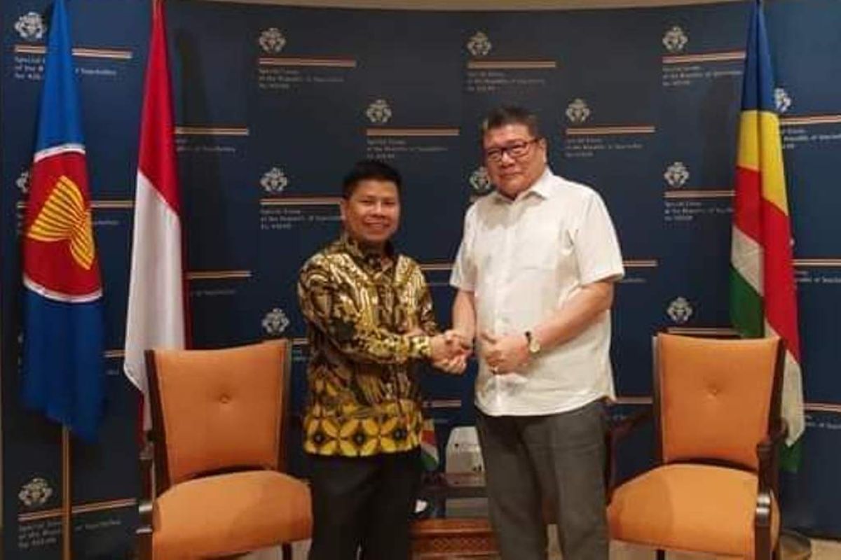 Satono tawarkan investasi perikanan kepada Dubes Seychelles