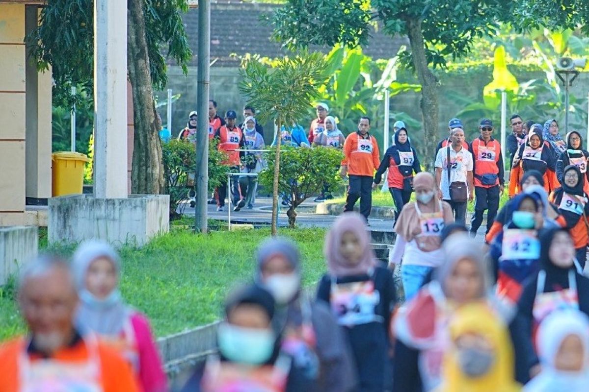Sebanyak 155 calon haji asal Kota Madiun jalani tes kebugaran