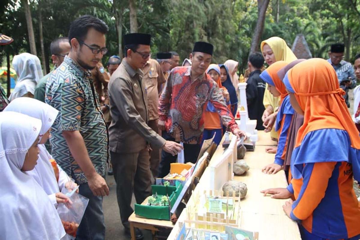 Bupati Aceh Selatan Buka Festival Madani