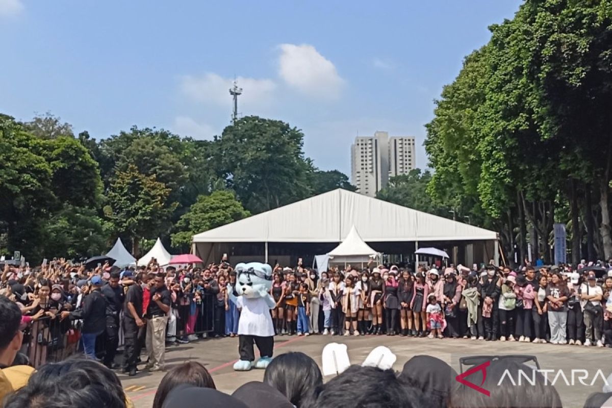 Krunk kejutkan BLINK sebelum konser BLACKPINK dimulai