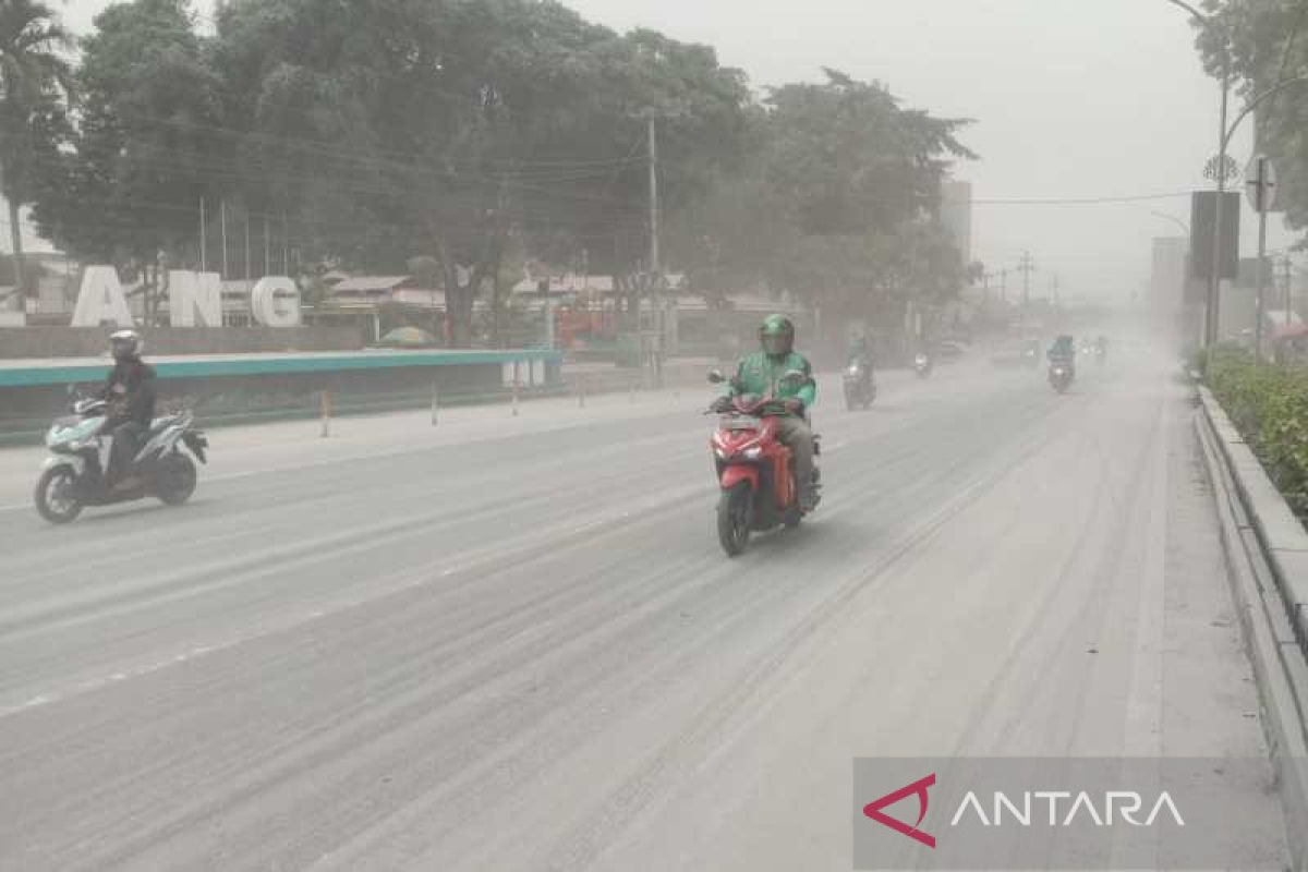 Hujan abu Gunung Merapi meluas hingga Temanggung