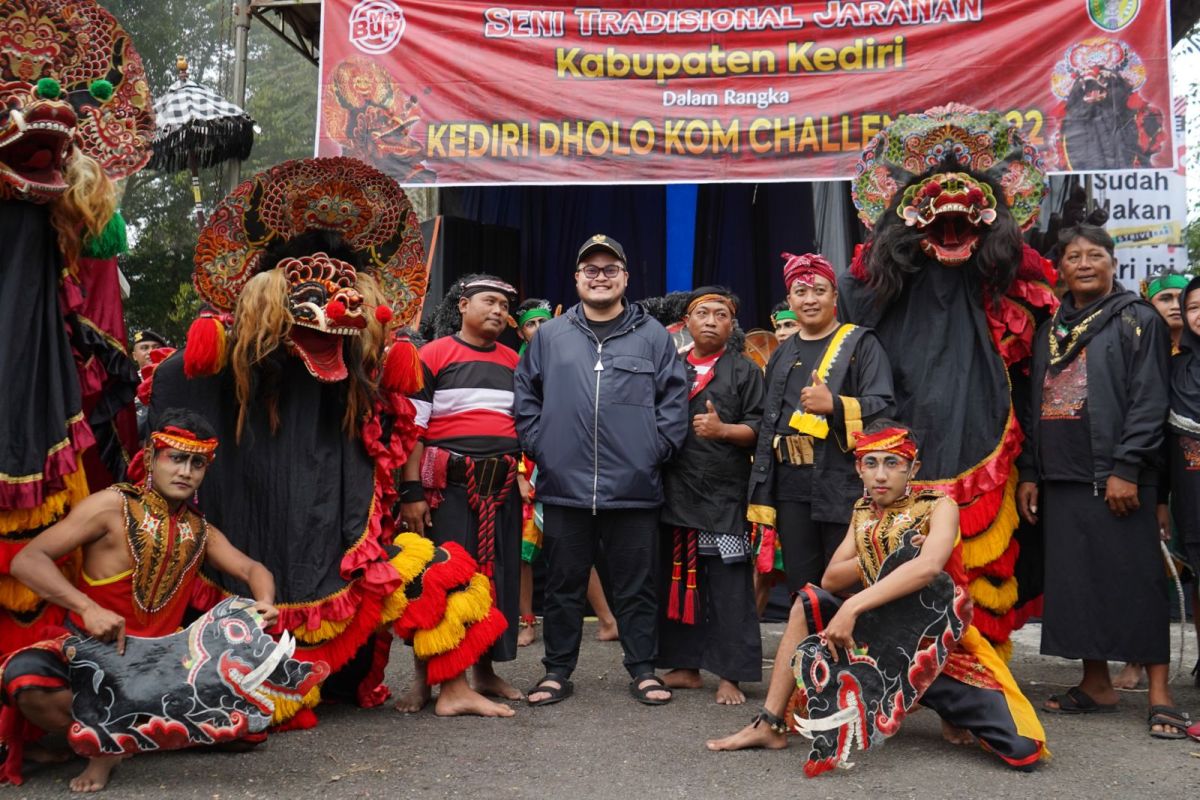 Festival 1.000 barong peringatan Hari Jadi Ke-1219 Kabupaten Kediri