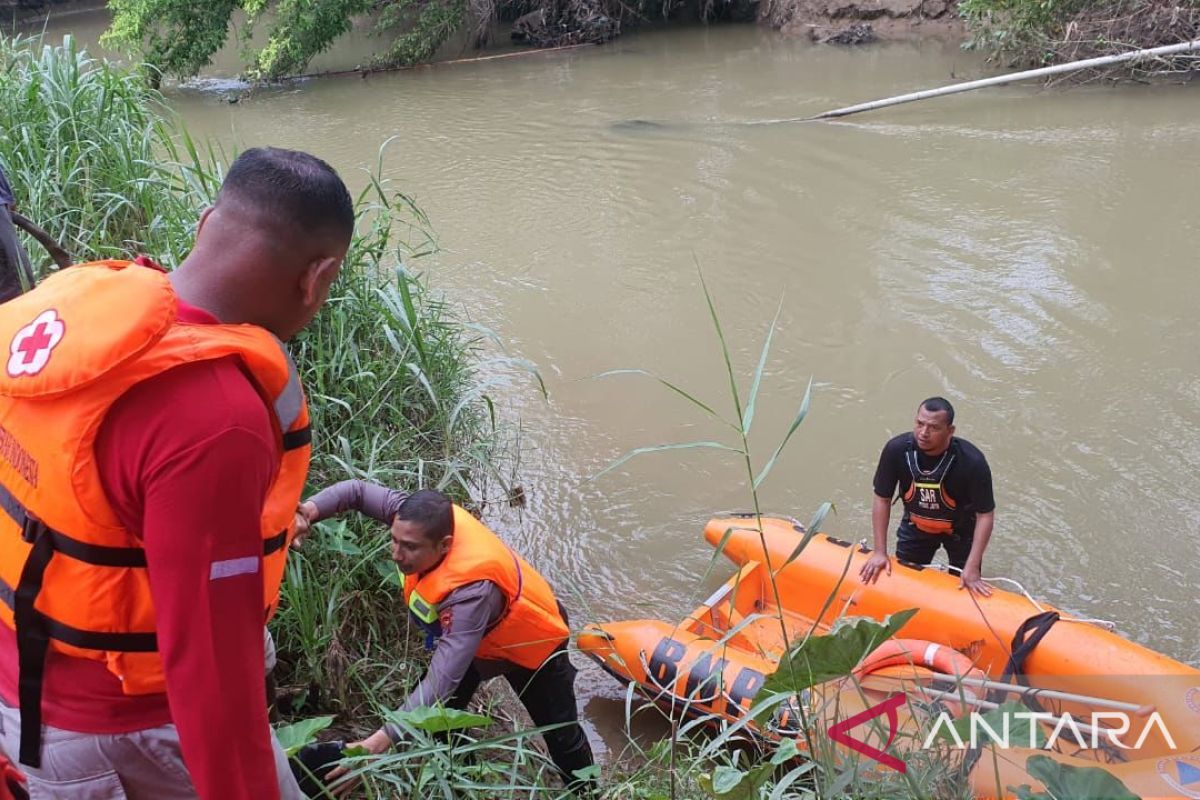 Tim SAR temukan seorang bocah di Pidie Jaya Aceh meninggal dunia di sungai
