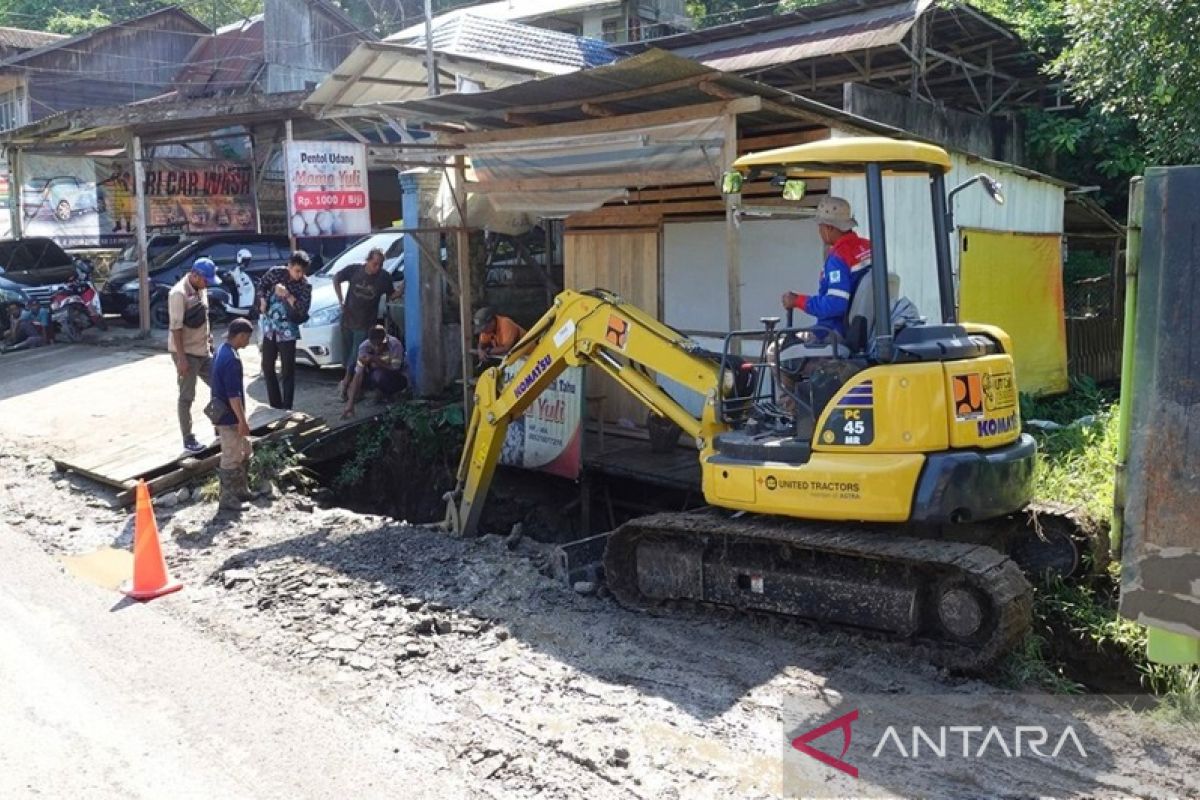 PUPR Kotabaru upayakan normalisasi drainase cegah banjir
