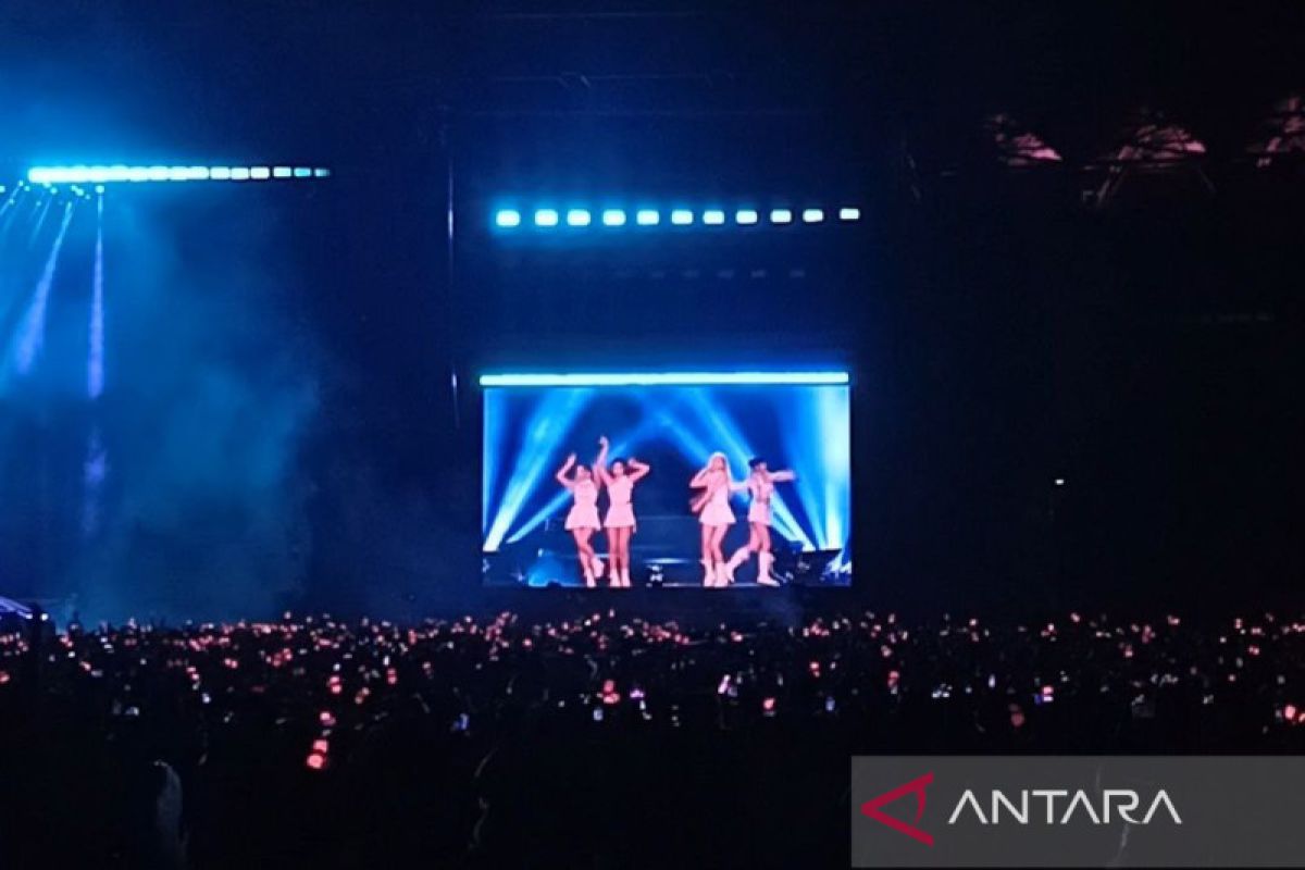 Insiden tali baju Rose BLACKPINK bermasalah saat konser di Jakarta