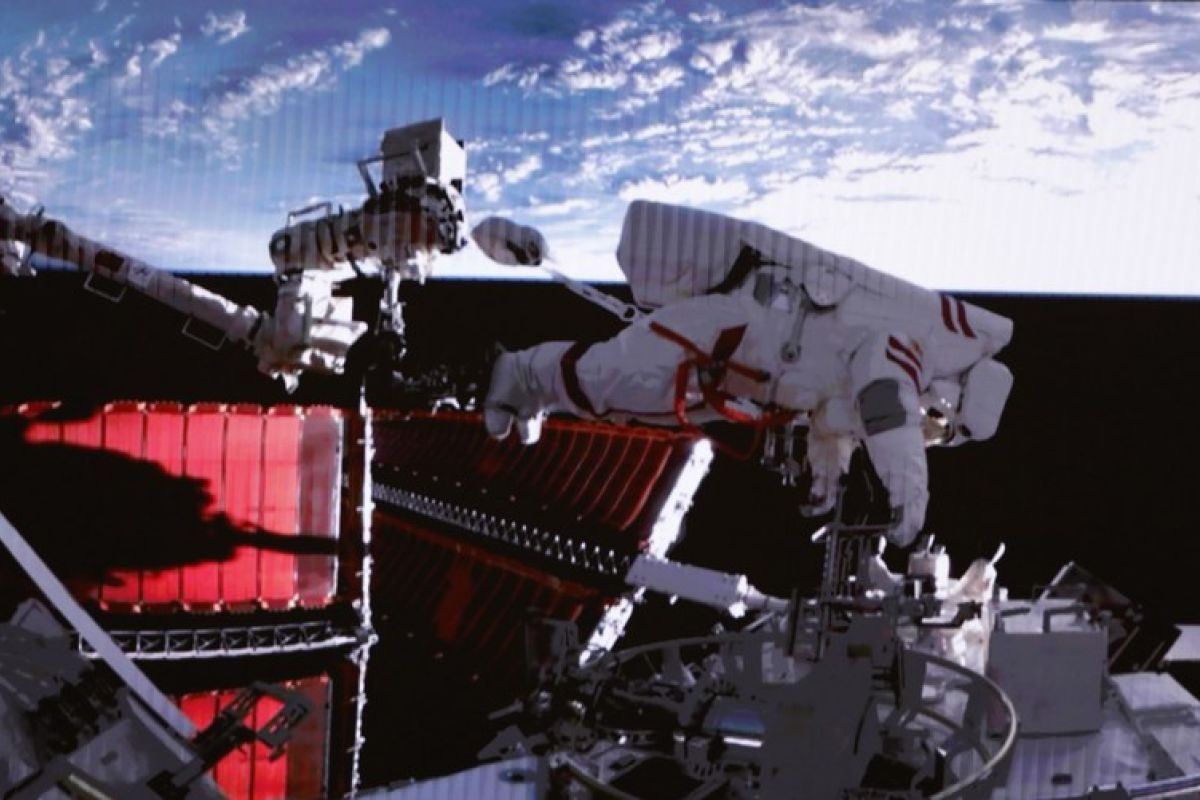 Tim astronaut misi Shenzhou-15 China akan kembali ke bumi pada Juni