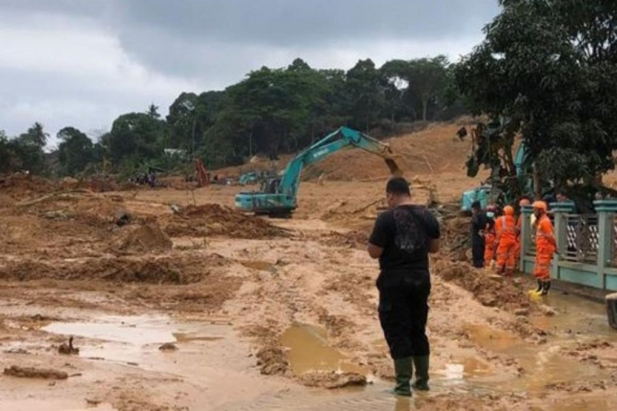 SAR perpanjang tanggap darurat cari delapan korban hilang di Natuna