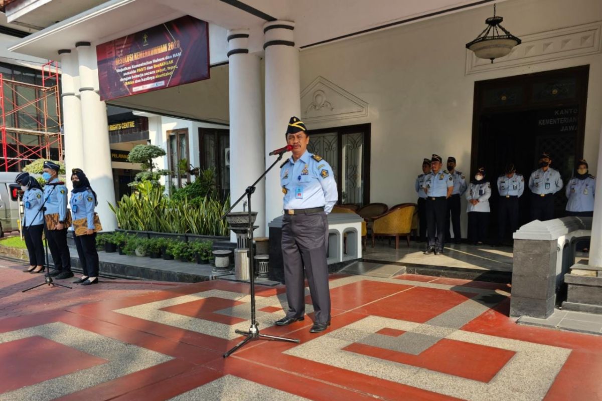 Kadiv Pemasyarakatan Kanwilkumham Jatim tekankan loyalitas pegawai dalam bekerja