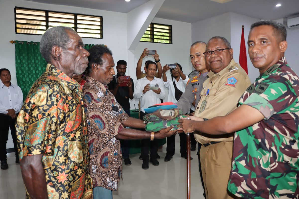 Tiga Anggota TPNPB di Sorong Selatan serahkan diri ke NKRI