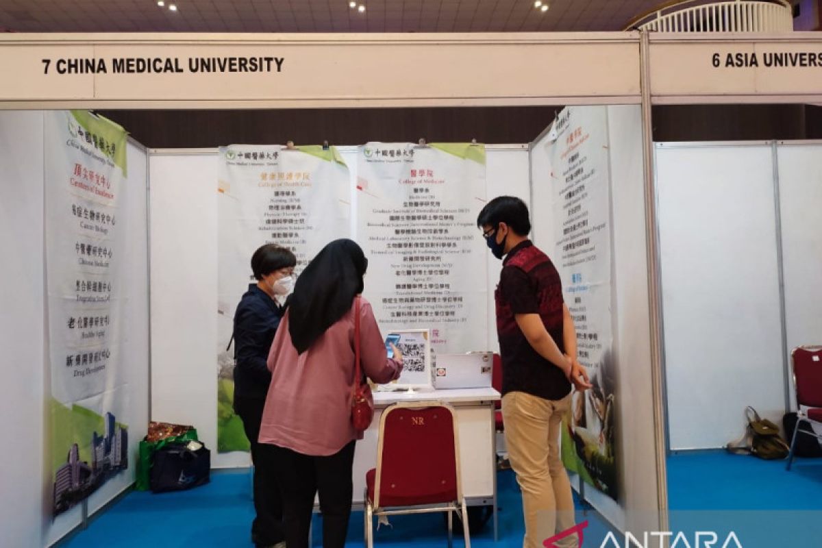 Unair-Taiwan kerja sama gelar pameran pendidikan