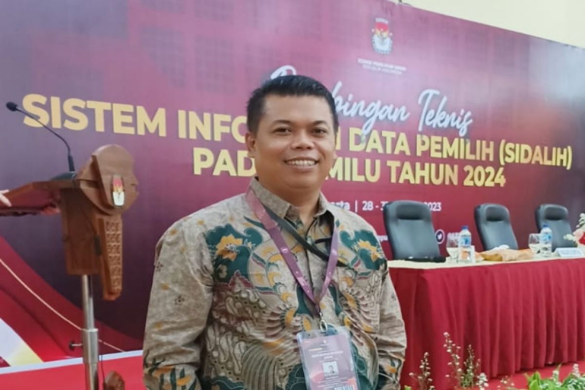 KPU Kulon Progo menyelesaikan coklit data pemilih Pemilu 2024 manual