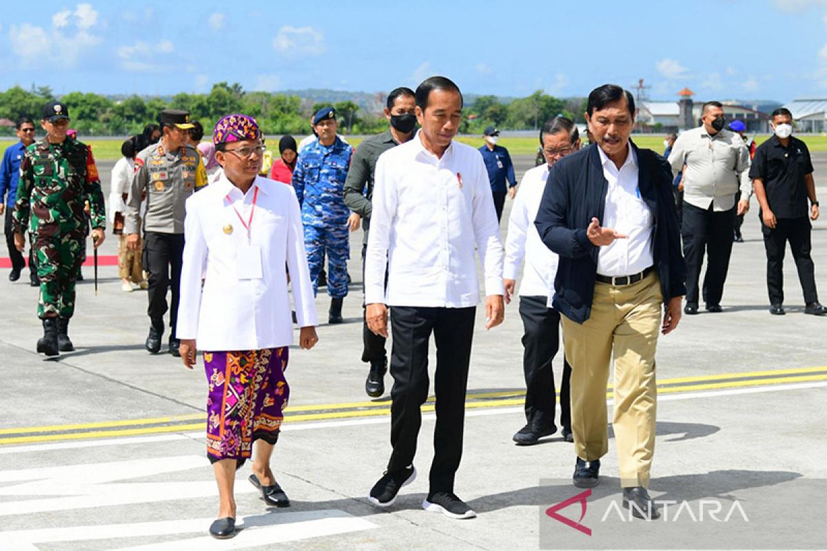 Presiden Jokowi tiba di Bali resmikan Pura Agung Besakih